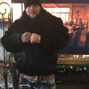 Meet your Posher, Benjamin